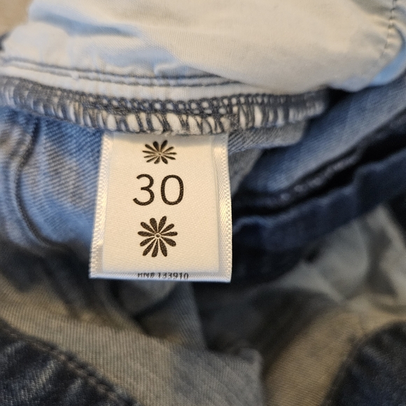 Show Me Your Mumu Lakefront Austin Distressed Raw Edges Boho Flare Jeans 30 - Picture 4 of 10